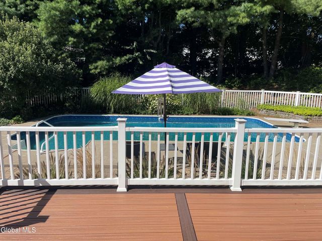 8015 Gregory Lane, Guilderland, NY 12303
