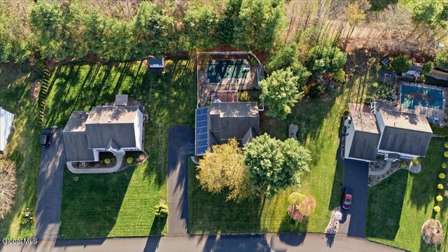 8015 Gregory Lane, Guilderland, NY 12303