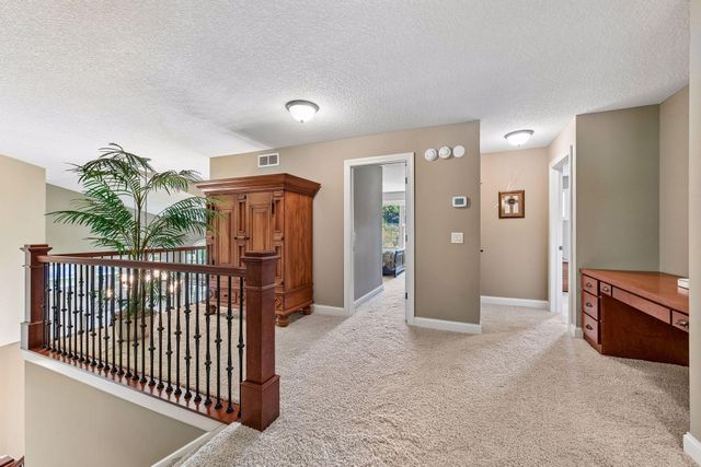9260 Red Oak Drive, Victoria, MN 55386