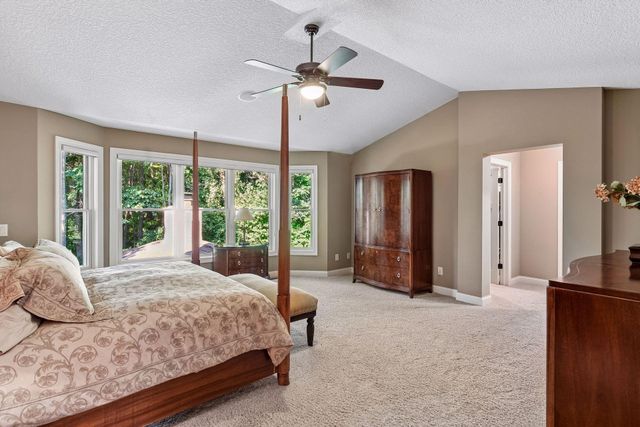 9260 Red Oak Drive, Victoria, MN 55386