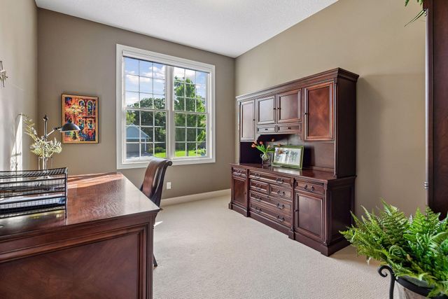 9260 Red Oak Drive, Victoria, MN 55386