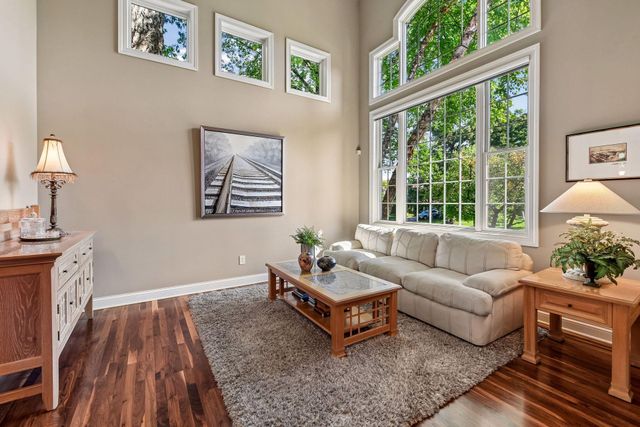 9260 Red Oak Drive, Victoria, MN 55386