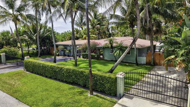 3000 Sherwood Boulevard, Delray Beach, FL 33445