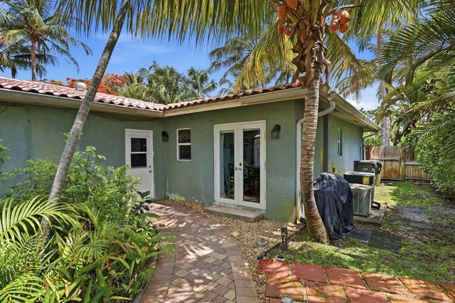 3000 Sherwood Boulevard, Delray Beach, FL 33445