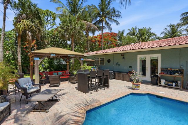 3000 Sherwood Boulevard, Delray Beach, FL 33445