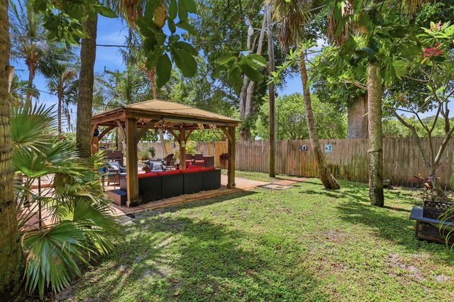 3000 Sherwood Boulevard, Delray Beach, FL 33445