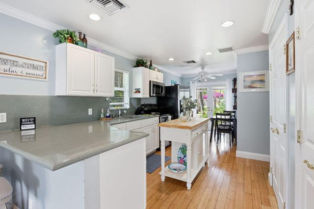 3000 Sherwood Boulevard, Delray Beach, FL 33445