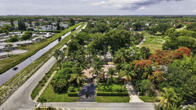3000 Sherwood Boulevard, Delray Beach, FL 33445