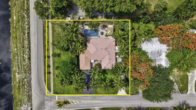 3000 Sherwood Boulevard, Delray Beach, FL 33445