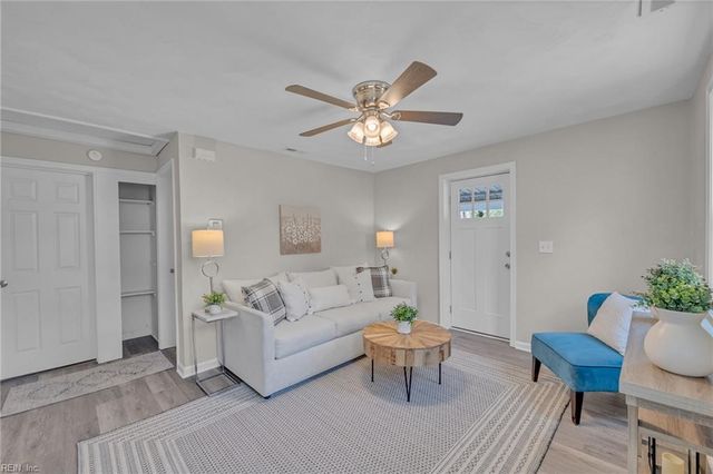 34 Pollux CIR W, Portsmouth, VA 23701