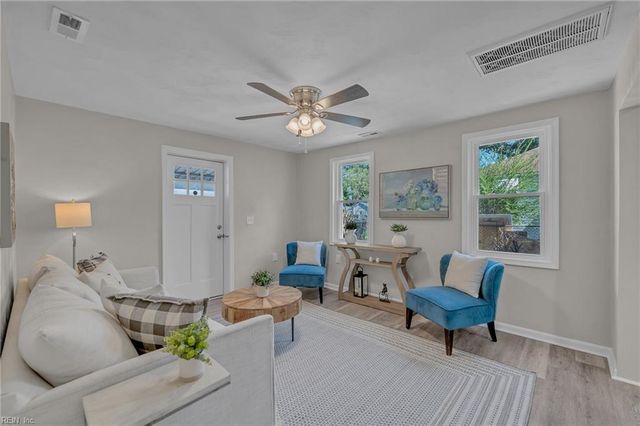 34 Pollux CIR W, Portsmouth, VA 23701