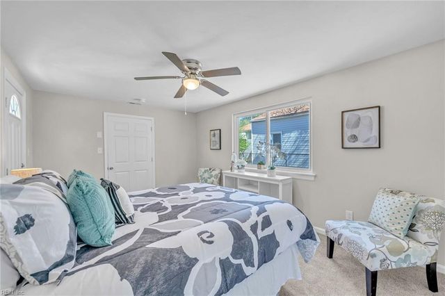 34 Pollux CIR W, Portsmouth, VA 23701