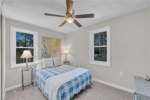 34 Pollux CIR W, Portsmouth, VA 23701