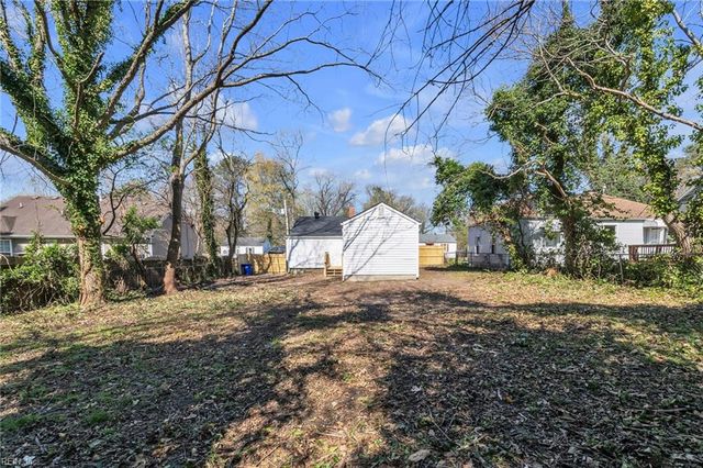 34 Pollux CIR W, Portsmouth, VA 23701