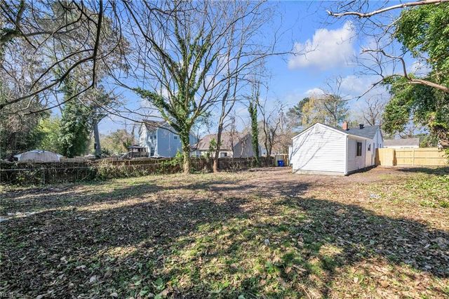 34 Pollux CIR W, Portsmouth, VA 23701