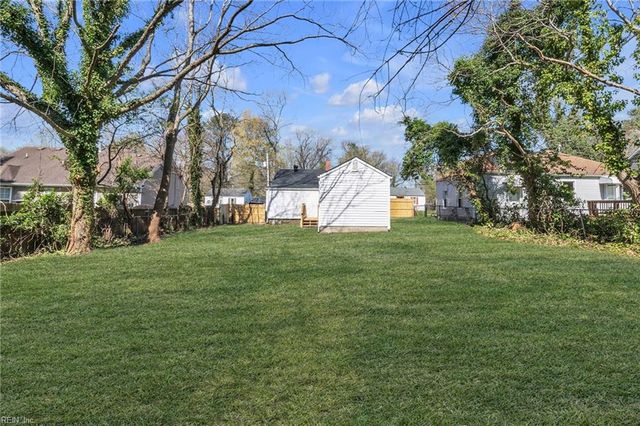 34 Pollux CIR W, Portsmouth, VA 23701