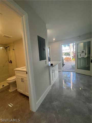 637 12th AVE S 637, Naples, FL 34102