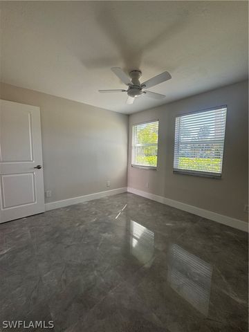 637 12th AVE S 637, Naples, FL 34102