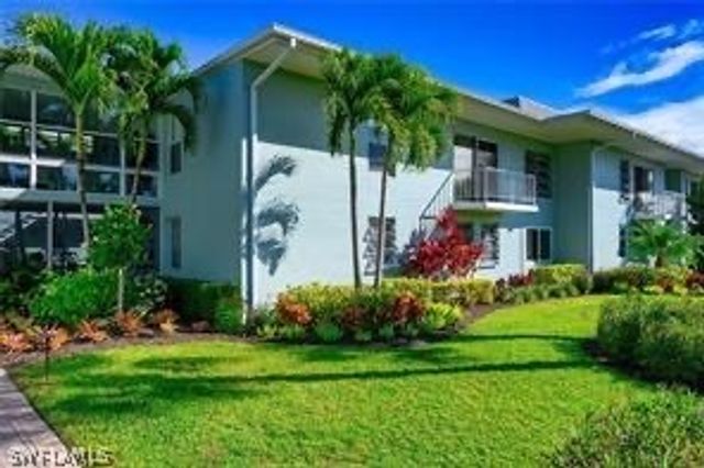 637 12th AVE S 637, Naples, FL 34102