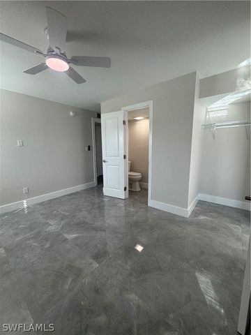 637 12th AVE S 637, Naples, FL 34102