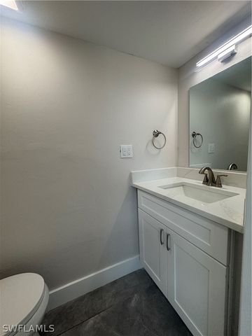 637 12th AVE S 637, Naples, FL 34102