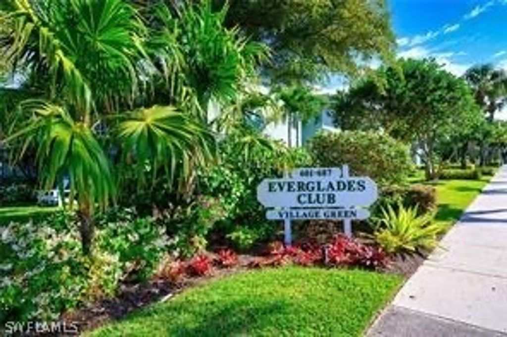 637 12th AVE S 637, Naples, FL 34102