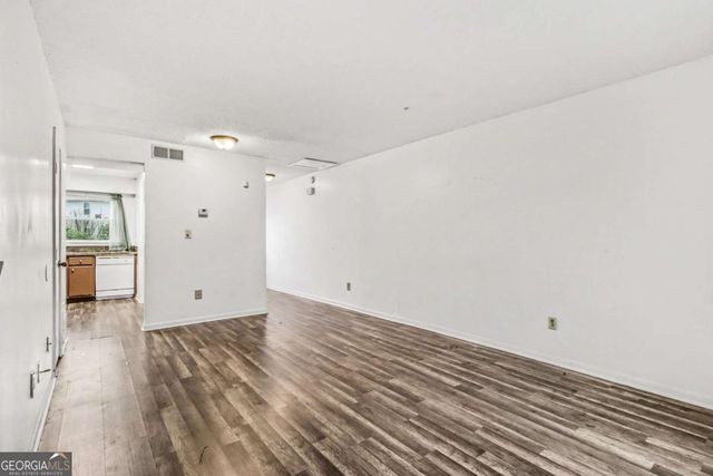 2060 Kings Gate Circle A, Snellville, GA 30078