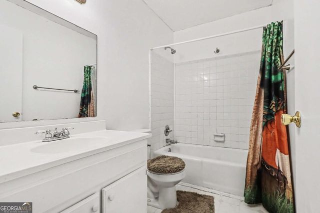 2060 Kings Gate Circle A, Snellville, GA 30078