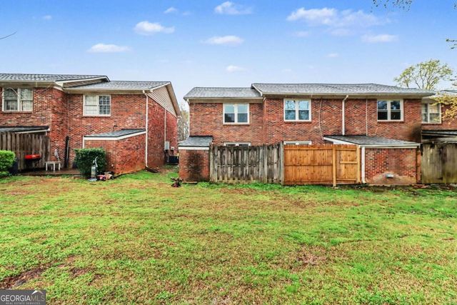 2060 Kings Gate Circle A, Snellville, GA 30078