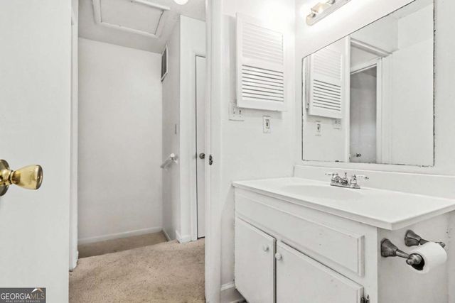 2060 Kings Gate Circle A, Snellville, GA 30078