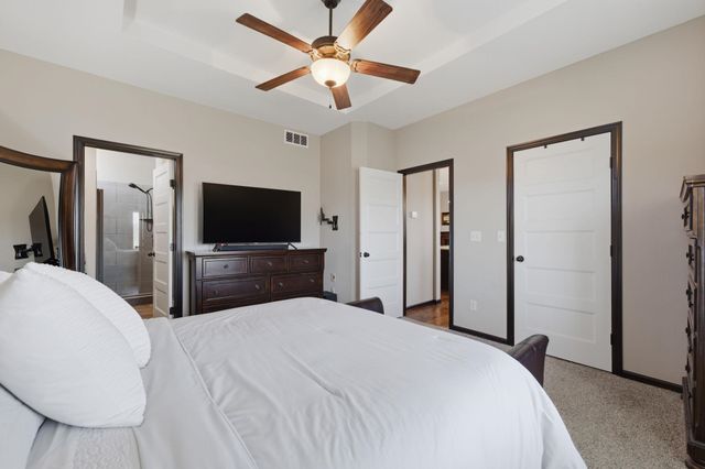 3301 N Emerson St, Derby, KS 67037