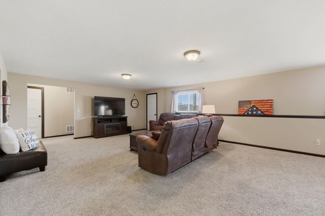 3301 N Emerson St, Derby, KS 67037