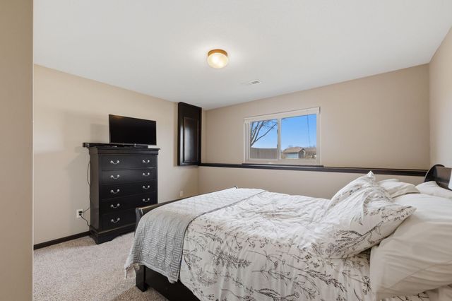 3301 N Emerson St, Derby, KS 67037