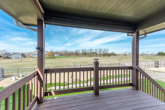 3301 N Emerson St, Derby, KS 67037