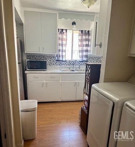 330 Philippine Street, Taft, CA 93268