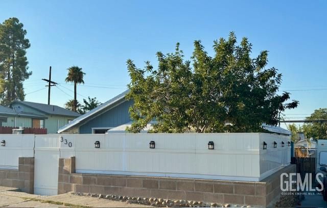 330 Philippine Street, Taft, CA 93268