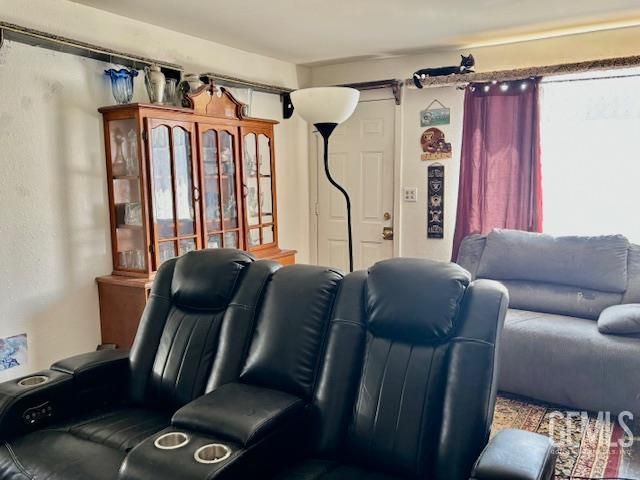 330 Philippine Street, Taft, CA 93268