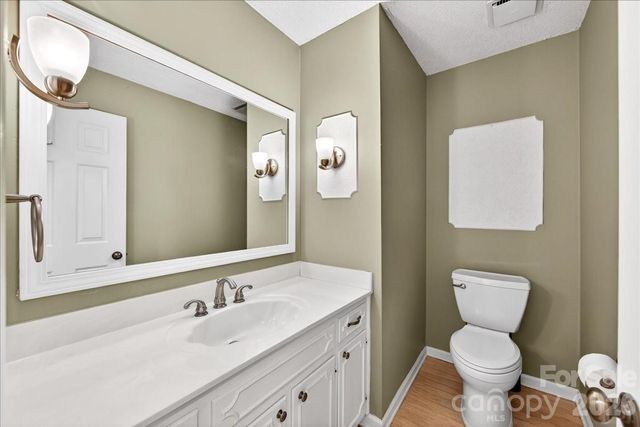 7300 Quail Hill Road, Charlotte, NC 28210