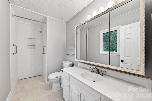 7300 Quail Hill Road, Charlotte, NC 28210
