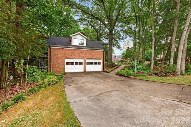 7300 Quail Hill Road, Charlotte, NC 28210