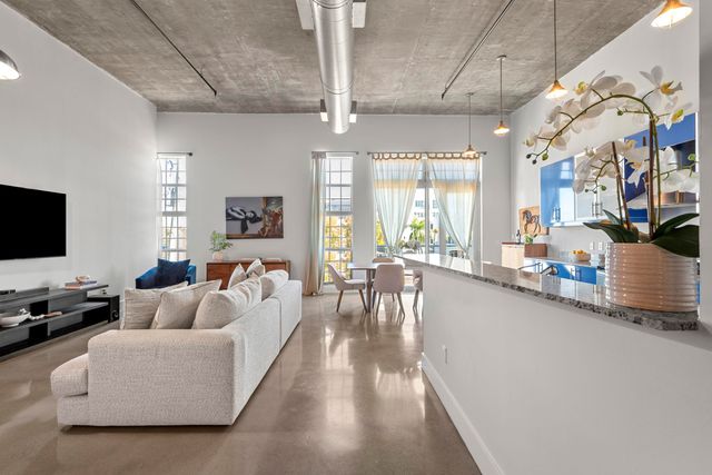 185 NE 4th Avenue 208, Delray Beach, FL 33483