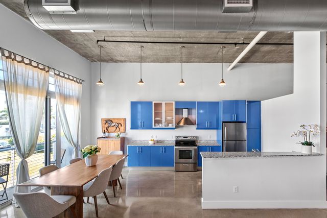 185 NE 4th Avenue 208, Delray Beach, FL 33483