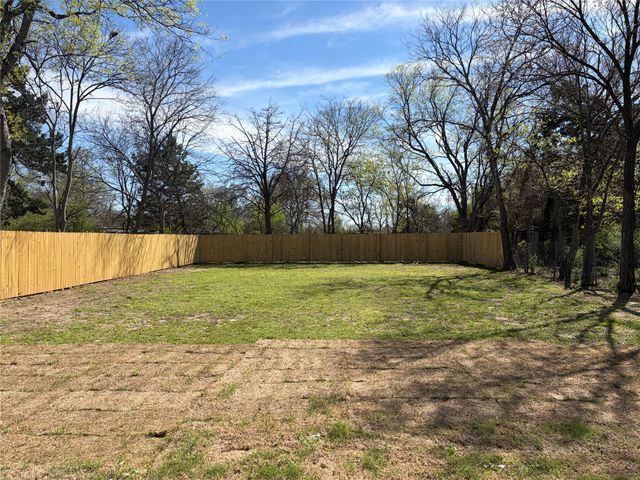 3322 Springview Avenue, Dallas, TX 75216