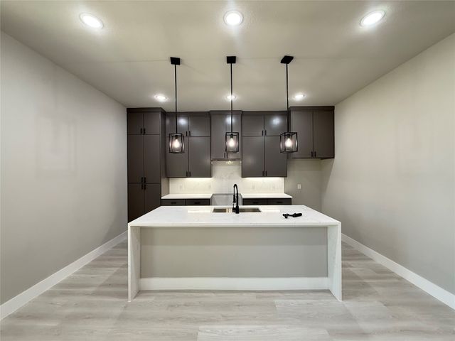 3322 Springview Avenue, Dallas, TX 75216