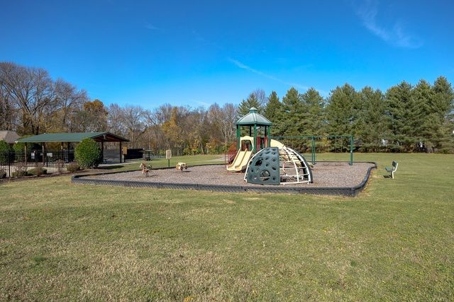 1001 Crimson Clover Dr, Brentwood, TN 37027