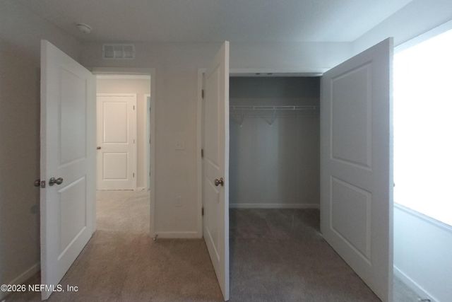 64 BRAZIL NUT Circle, Jacksonville, FL 32218