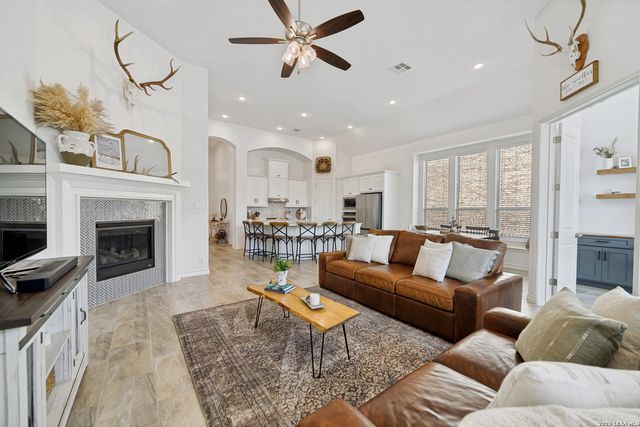 183 Cimarron Creek, Boerne, TX 78006