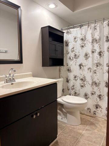 5431 Ebony Court, Gurnee, IL 60031