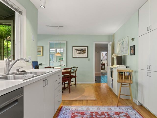65 DeForest Heights, Burlington, VT 05401