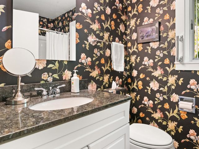 65 DeForest Heights, Burlington, VT 05401